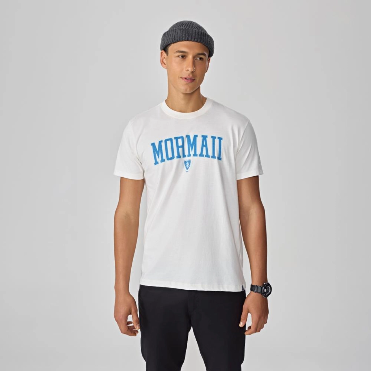 https://ftp3.mormaii.com.br/513383GA_OFF-WHITE_1.jpg